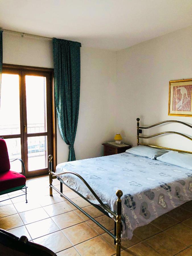 Nova Domus Bed and Breakfast Corfinio Esterno foto